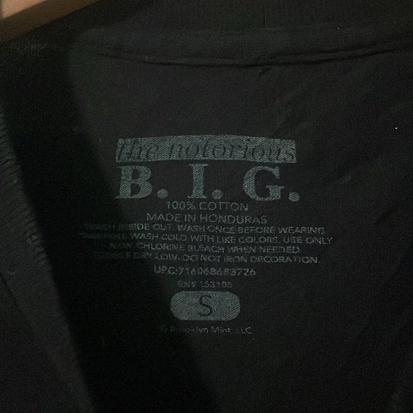 BIGGIE SMALLS THE NOTORIOUS BIG GRAPHIC TEE - Picture 3 of 4